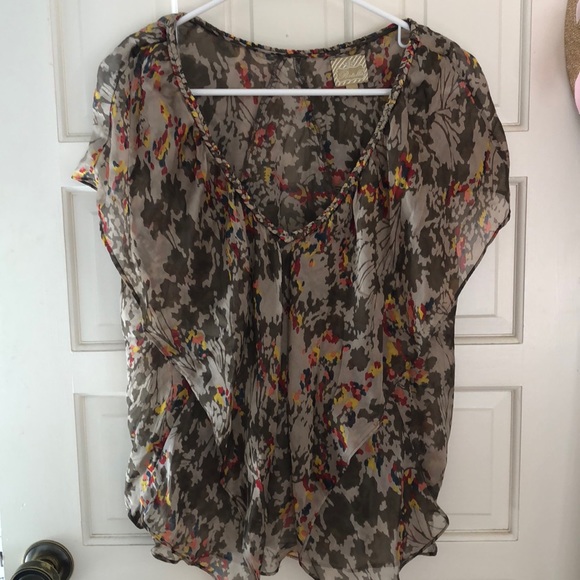 Short Sleeve Flowing Blouse - Picture 1 of 2
